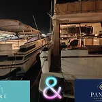 Panaby - House Boat