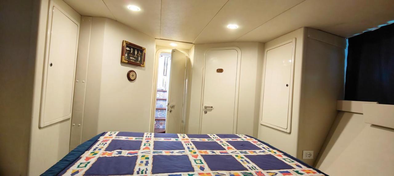 Panaby - House Boat Palermo